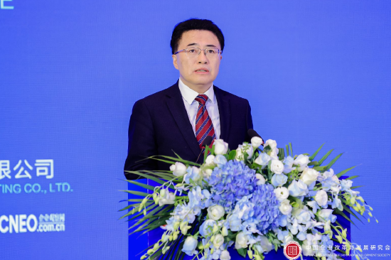 翁杰明：企业要在地方政